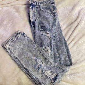 Wild Fable Jeans. Size 8. Really Stretchy mom jeans.
